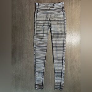 Athleta Grey And Black Heathered Leggings XS